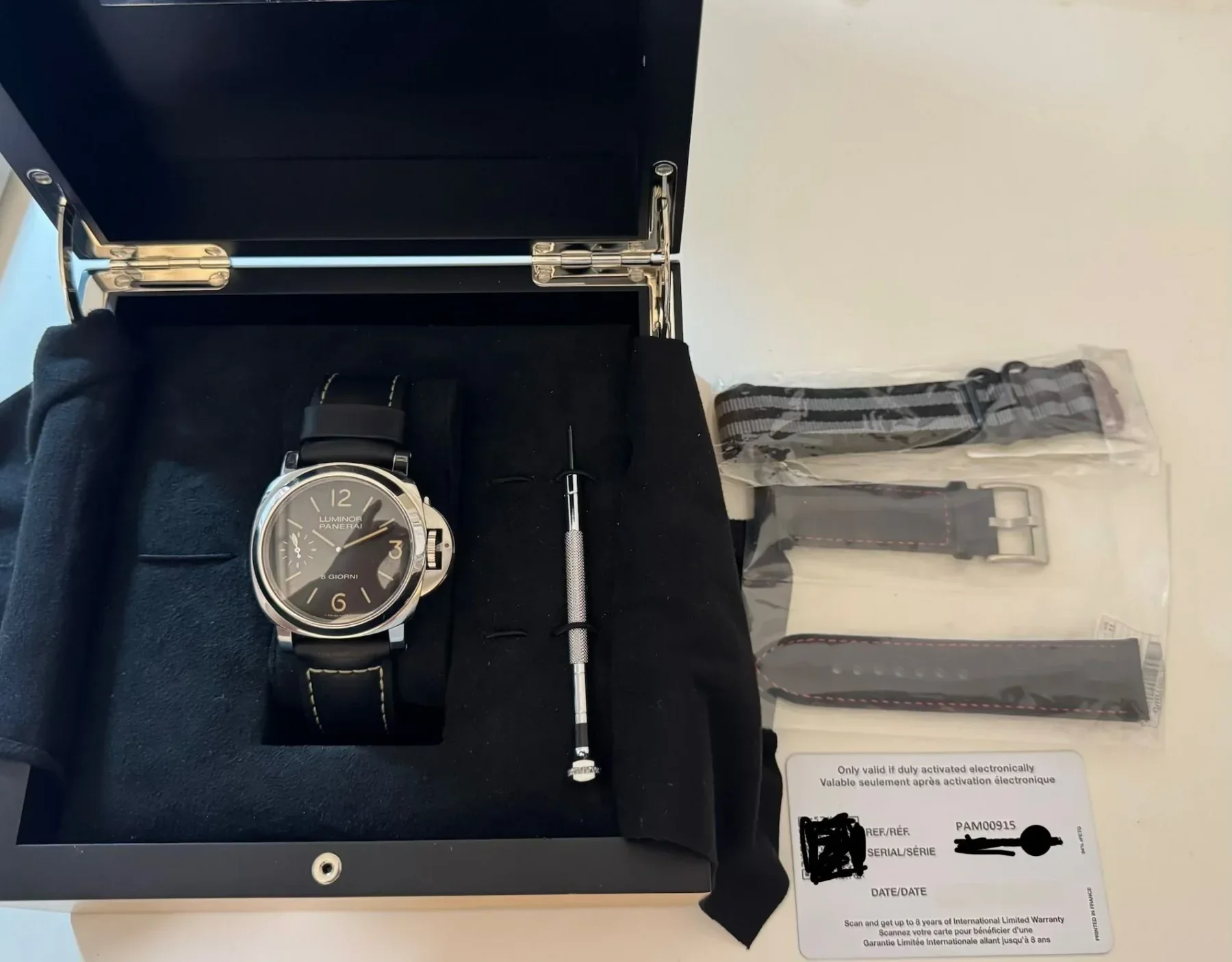 Panerai Luminor Base 8 Giorni PAM 915, front view